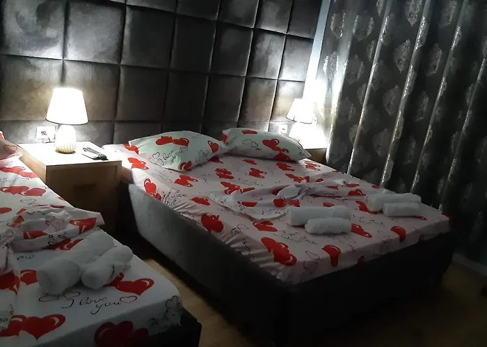 Kondili 招待所 Përmet